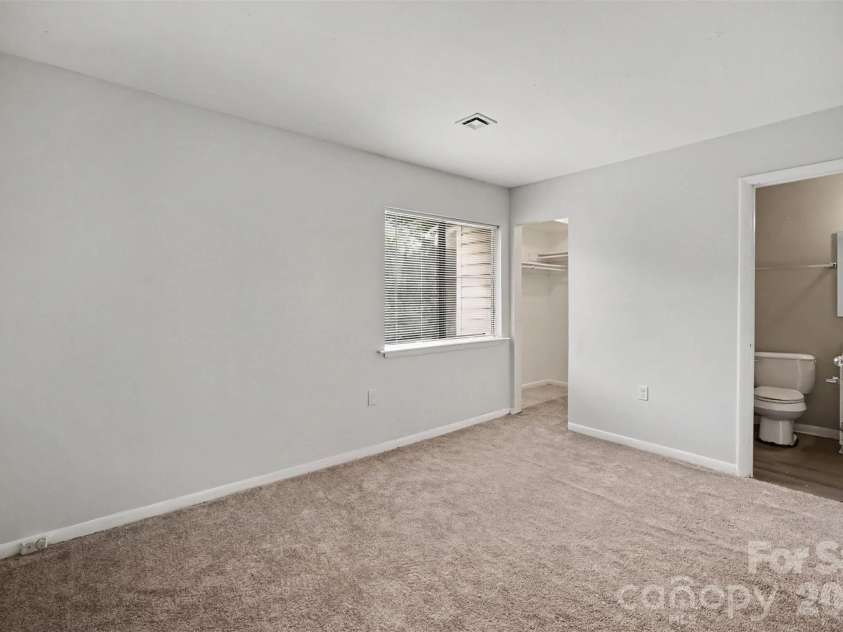 4902 Spring Lake Drive, Charlotte, NC 28212.  MLS# CAR4411853, YatesRealty ID 38851. Second Bedroom
