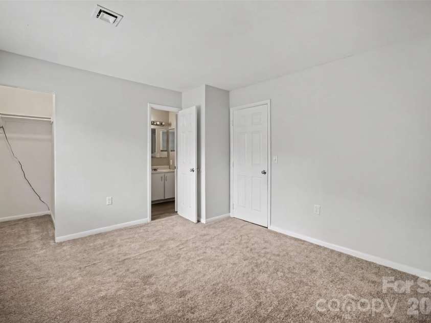 4902 Spring Lake Drive, Charlotte, NC 28212.  MLS# CAR4411853, YatesRealty ID 38851. Second Bedroom