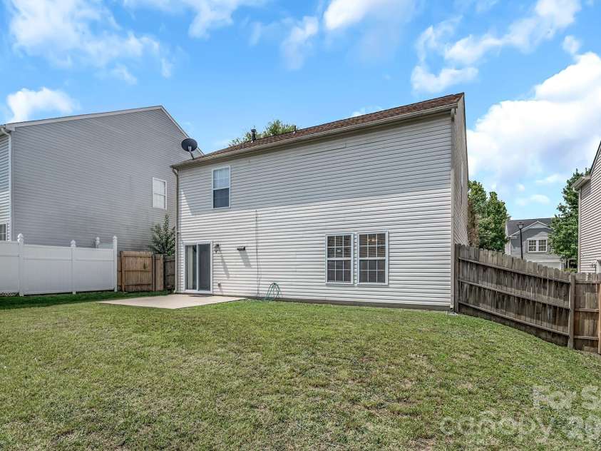 825 Chastain Avenue, Concord, NC 28025.  MLS# CAR4400015, YatesRealty ID 38853. 