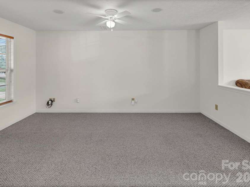 825 Chastain Avenue, Concord, NC 28025.  MLS# CAR4400015, YatesRealty ID 38853. 