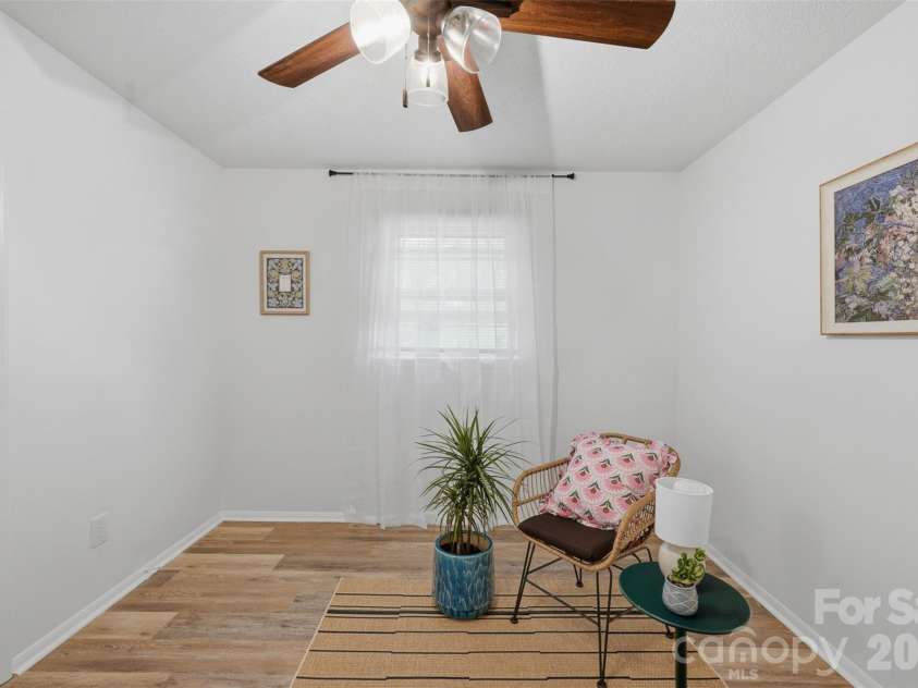 1237 Venus Street, Conover, NC 28613.  MLS# CAR4403596, YatesRealty ID 38854. 
