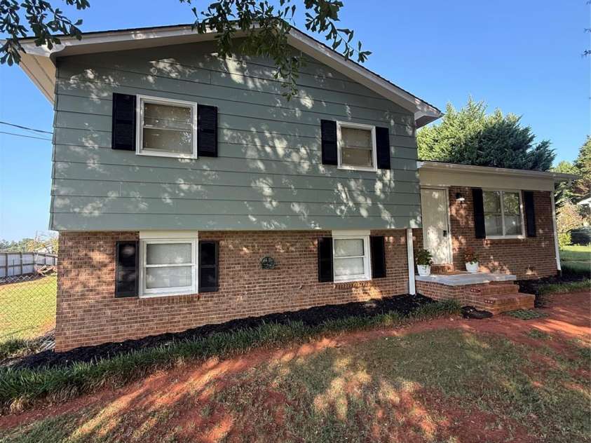 1237 Venus Street, Conover, NC 28613.  MLS# CAR4403596, YatesRealty ID 38854. 