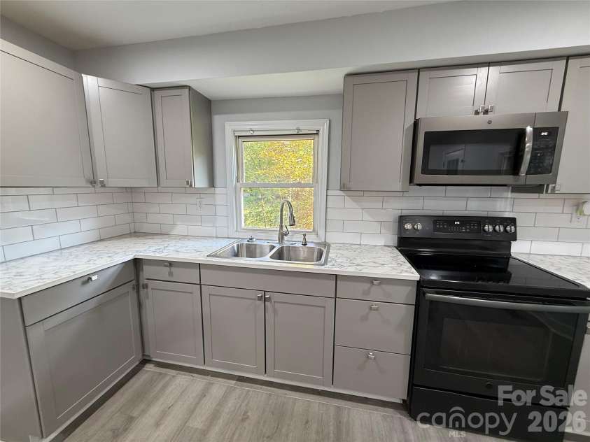 3028 Playmore Beach Road, Morganton, NC 28655.  MLS# CAR4404435, YatesRealty ID 38856. 