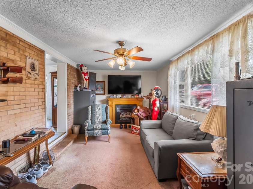 315 Windwood Drive, Bessemer City, NC 28016.  MLS# CAR4406599, YatesRealty ID 38857. 