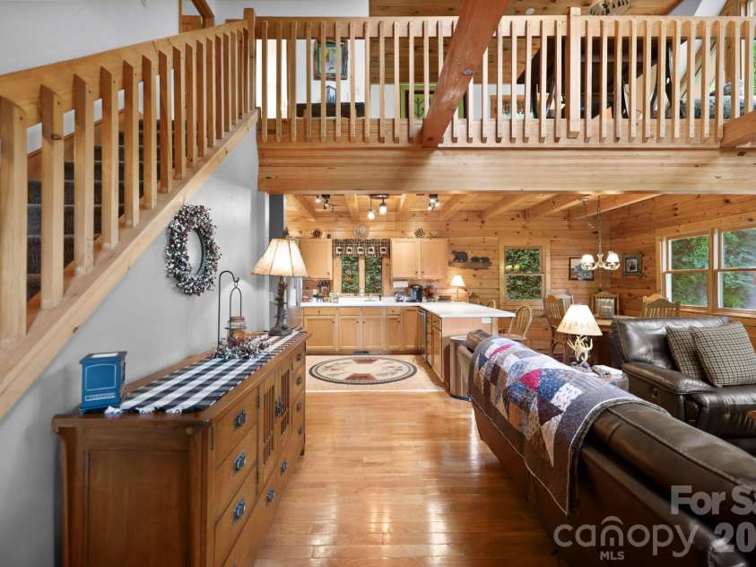 394 Hickory Drive, Waynesville, NC 28786.  MLS# CAR4405975, YatesRealty ID 38858. 