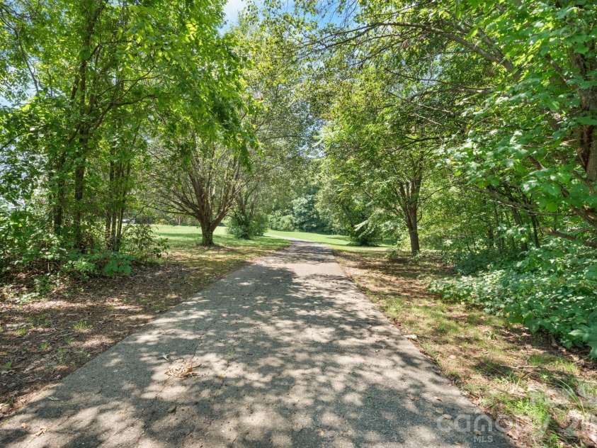 2097 Hermit Trail, Newton, NC 28658.  MLS# CAR4405560, YatesRealty ID 38861. 