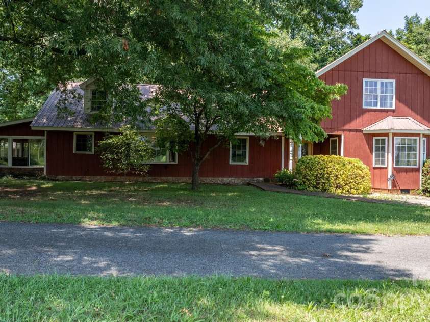 2097 Hermit Trail, Newton, NC 28658.  MLS# CAR4405560, YatesRealty ID 38861. 