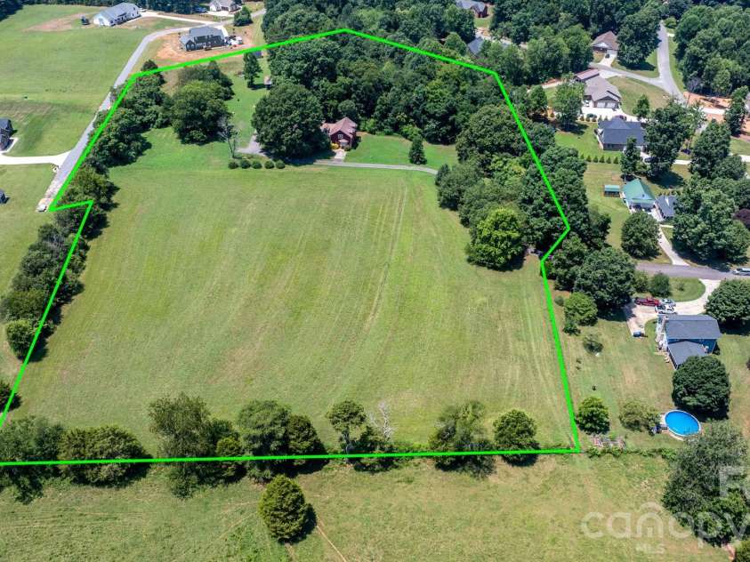 2097 Hermit Trail, Newton, NC 28658.  MLS# CAR4405560, YatesRealty ID 38861. 