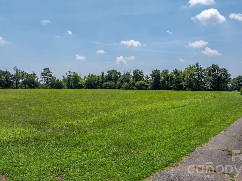 2097 Hermit Trail, Newton, NC 28658.  MLS# CAR4405560, YatesRealty ID 38861. 