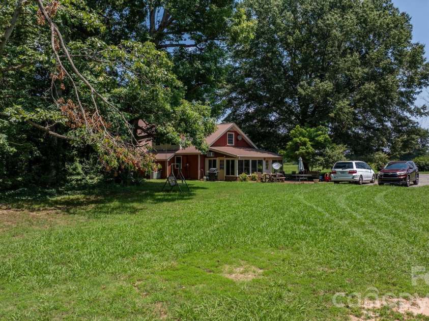 2097 Hermit Trail, Newton, NC 28658.  MLS# CAR4405560, YatesRealty ID 38861. 
