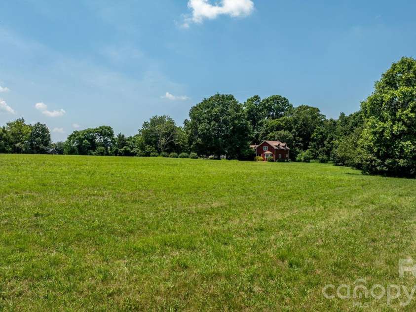2097 Hermit Trail, Newton, NC 28658.  MLS# CAR4405560, YatesRealty ID 38861. 