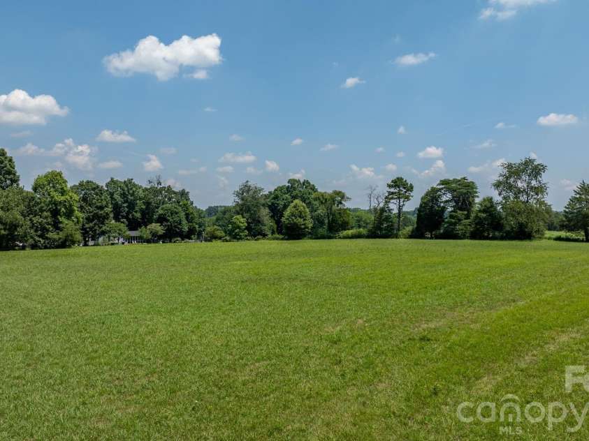 2097 Hermit Trail, Newton, NC 28658.  MLS# CAR4405560, YatesRealty ID 38861. 