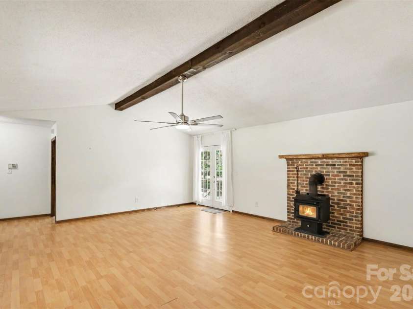3608 Cowboy Lane, Charlotte, NC 28216.  MLS# CAR4406545, YatesRealty ID 38862. 
