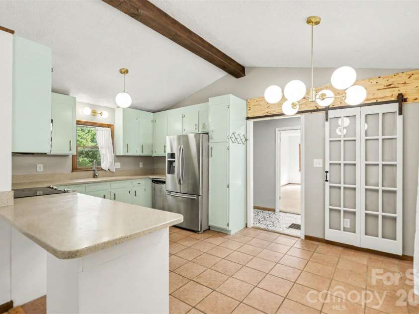 3608 Cowboy Lane, Charlotte, NC 28216.  MLS# CAR4406545, YatesRealty ID 38862. 
