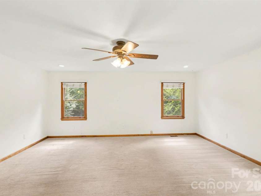 3608 Cowboy Lane, Charlotte, NC 28216.  MLS# CAR4406545, YatesRealty ID 38862. 