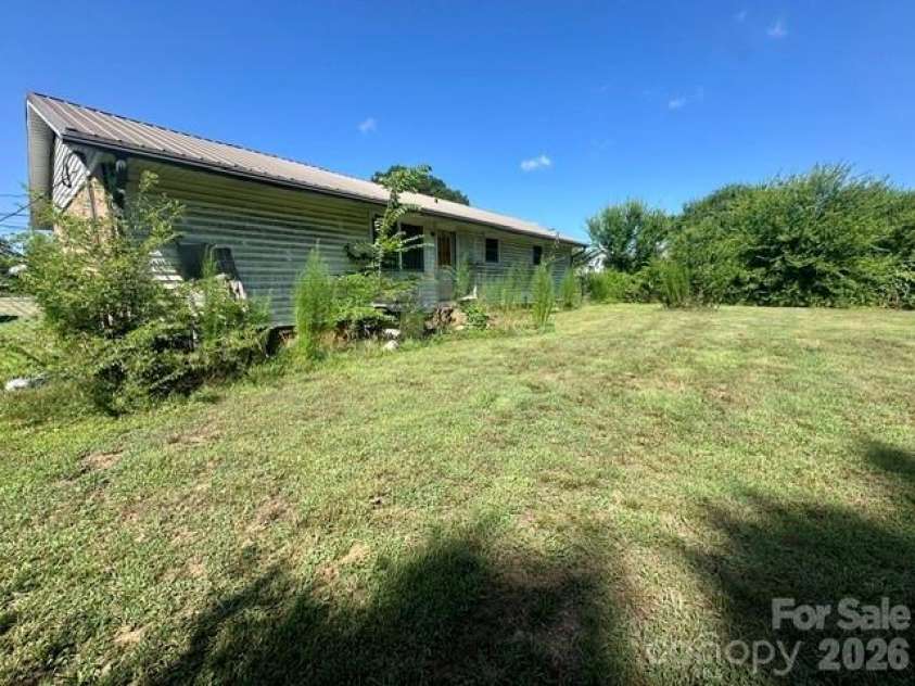 912 Old Hickory Grove Road, Mount Holly, NC 28120.  MLS# CAR4380280, YatesRealty ID 38864. 