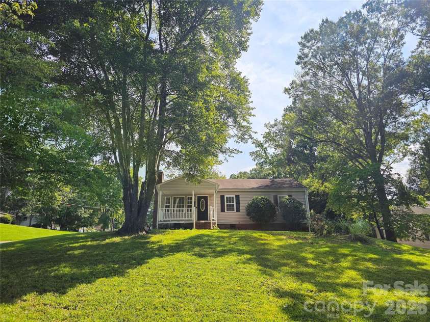 158 Shamrock Street, Concord, NC 28025.  MLS# CAR4406601, YatesRealty ID 38866. Exterior Front