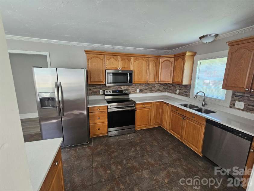 158 Shamrock Street, Concord, NC 28025.  MLS# CAR4406601, YatesRealty ID 38866. Kitchen Pic #2