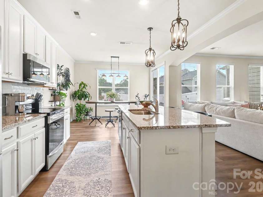 5023 American Bittern Lane, Charlotte, NC 28214.  MLS# CAR4394440, YatesRealty ID 38867. 