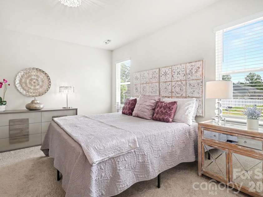5023 American Bittern Lane, Charlotte, NC 28214.  MLS# CAR4394440, YatesRealty ID 38867. 