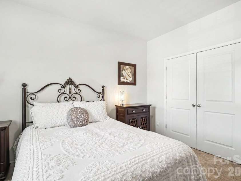 5023 American Bittern Lane, Charlotte, NC 28214.  MLS# CAR4394440, YatesRealty ID 38867. 