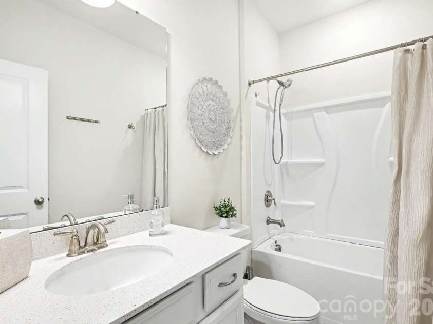 5023 American Bittern Lane, Charlotte, NC 28214.  MLS# CAR4394440, YatesRealty ID 38867. 