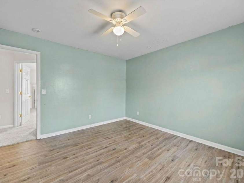 257 Notable Lane, Rock Hill, SC 29732.  MLS# CAR4340187, YatesRealty ID 3887. 2nd bedroom upstairs