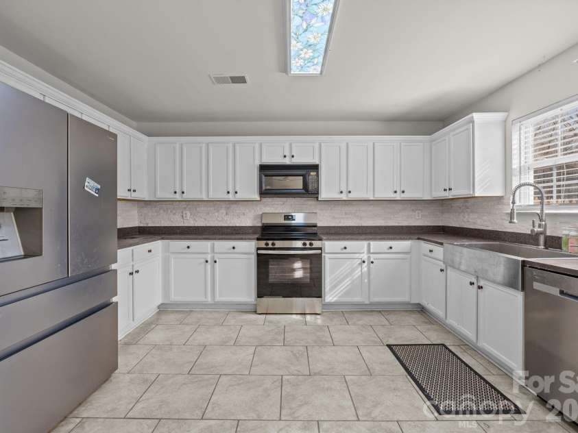 257 Notable Lane, Rock Hill, SC 29732.  MLS# CAR4340187, YatesRealty ID 3887. 