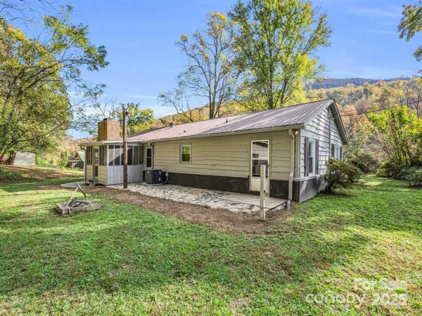 3016 US 176 Highway, Tryon, NC 28782.  MLS# CAR4262723, YatesRealty ID 3887. 