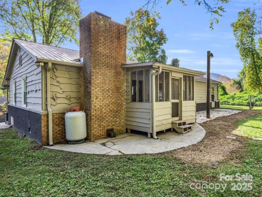 3016 US 176 Highway, Tryon, NC 28782.  MLS# CAR4262723, YatesRealty ID 3887. 