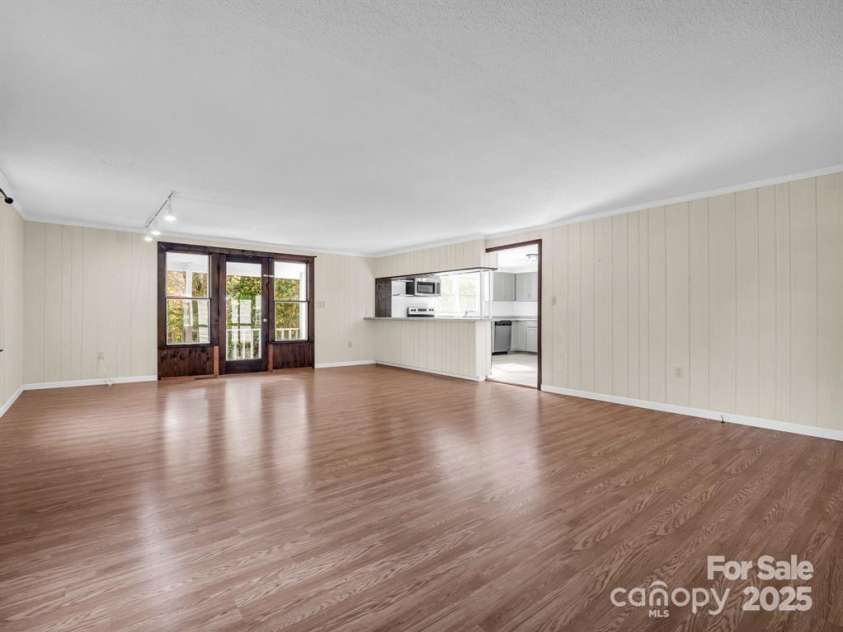 3016 US 176 Highway, Tryon, NC 28782.  MLS# CAR4262723, YatesRealty ID 3887. 