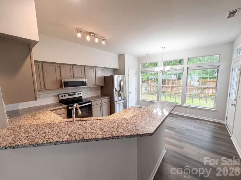 4808 Pennant Place, Charlotte, NC 28212.  MLS# CAR4379583, YatesRealty ID 38870. 