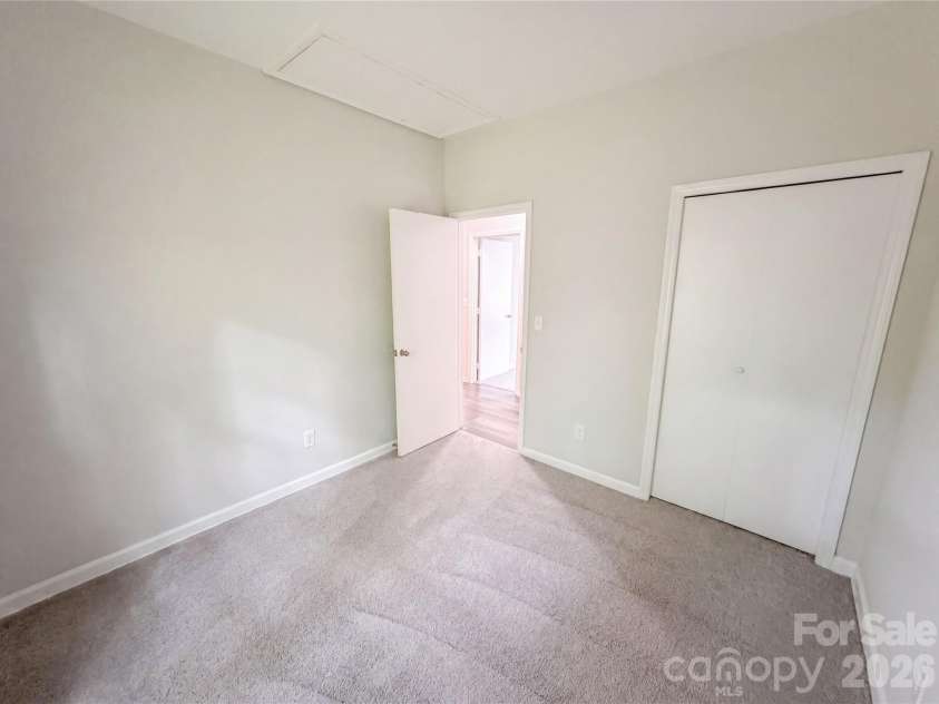 4808 Pennant Place, Charlotte, NC 28212.  MLS# CAR4379583, YatesRealty ID 38870. 