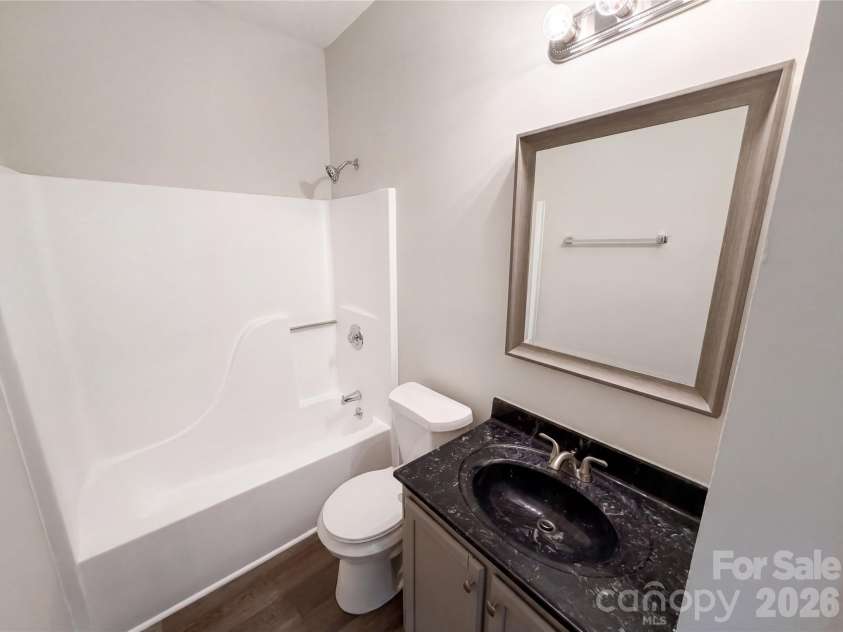 4808 Pennant Place, Charlotte, NC 28212.  MLS# CAR4379583, YatesRealty ID 38870. 