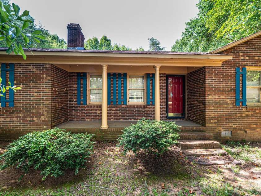 1113 Ponderosa Road, Lincolnton, NC 28092.  MLS# CAR4405562, YatesRealty ID 38871. 