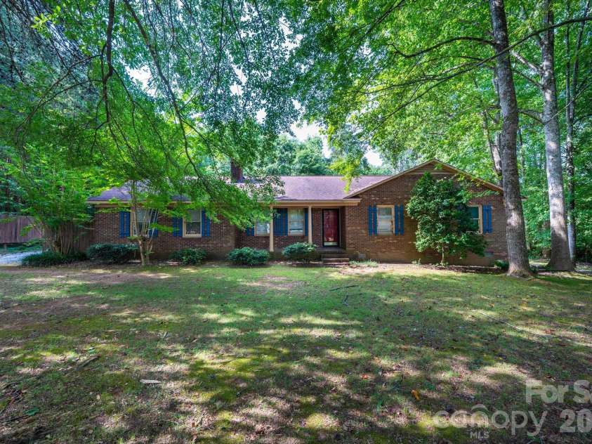 1113 Ponderosa Road, Lincolnton, NC 28092.  MLS# CAR4405562, YatesRealty ID 38871. 