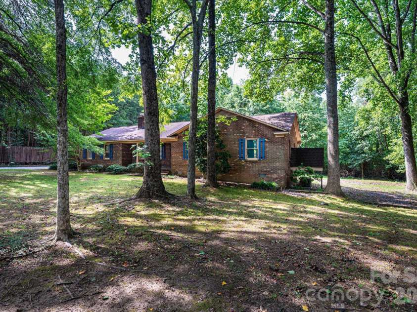 1113 Ponderosa Road, Lincolnton, NC 28092.  MLS# CAR4405562, YatesRealty ID 38871. 
