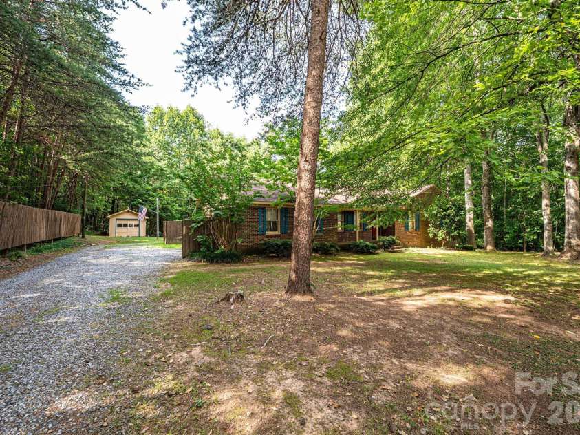 1113 Ponderosa Road, Lincolnton, NC 28092.  MLS# CAR4405562, YatesRealty ID 38871. 