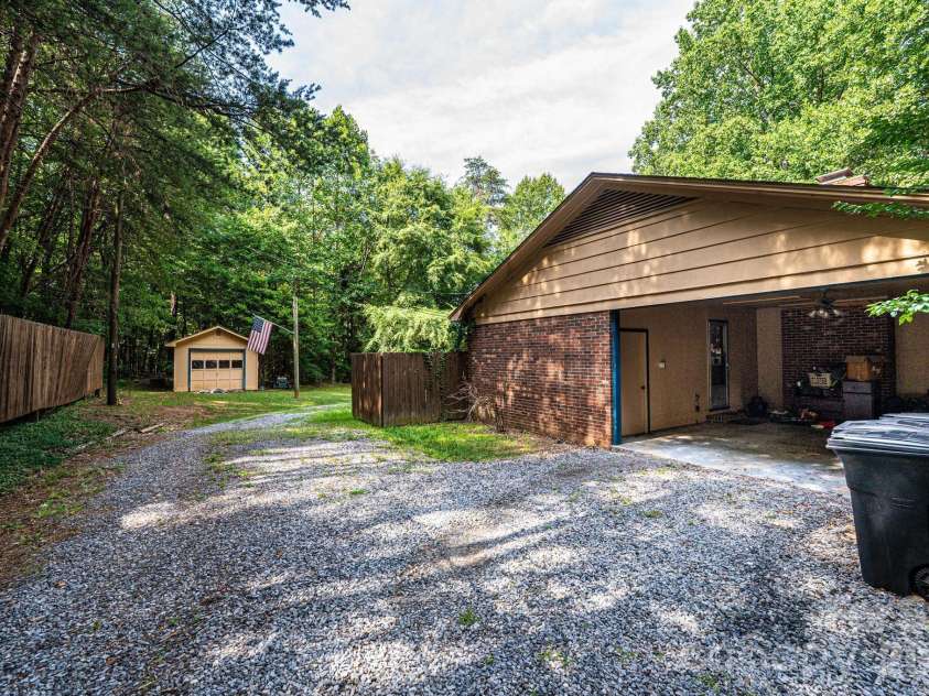 1113 Ponderosa Road, Lincolnton, NC 28092.  MLS# CAR4405562, YatesRealty ID 38871. 