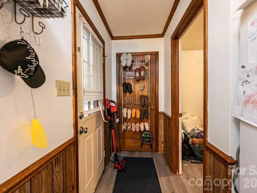 1113 Ponderosa Road, Lincolnton, NC 28092.  MLS# CAR4405562, YatesRealty ID 38871. 