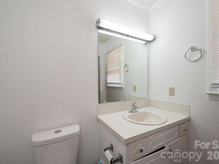 1113 Ponderosa Road, Lincolnton, NC 28092.  MLS# CAR4405562, YatesRealty ID 38871. 