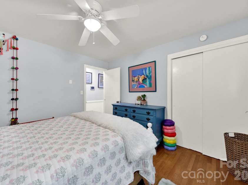 2311 Laurelwood Circle, Charlotte, NC 28214.  MLS# CAR4401523, YatesRealty ID 38874. 