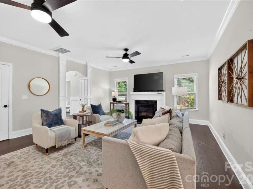 5800 Carmel Road, Charlotte, NC 28226.  MLS# CAR4401755, YatesRealty ID 38877. 