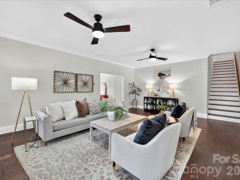 5800 Carmel Road, Charlotte, NC 28226.  MLS# CAR4401755, YatesRealty ID 38877. 