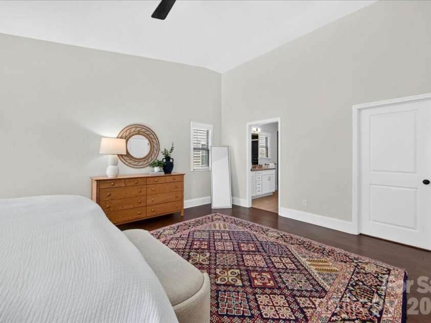 5800 Carmel Road, Charlotte, NC 28226.  MLS# CAR4401755, YatesRealty ID 38877. 