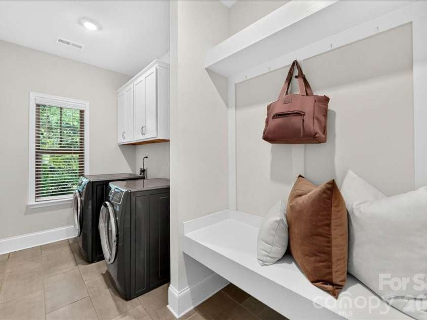 5800 Carmel Road, Charlotte, NC 28226.  MLS# CAR4401755, YatesRealty ID 38877. 