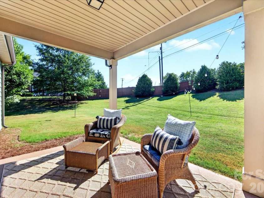 5800 Carmel Road, Charlotte, NC 28226.  MLS# CAR4401755, YatesRealty ID 38877. 
