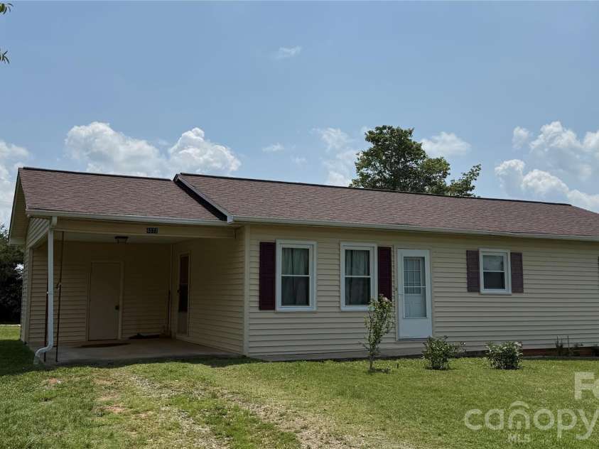 4072 Beach Road, Hudson, NC 28638.  MLS# CAR4400241, YatesRealty ID 38878. 
