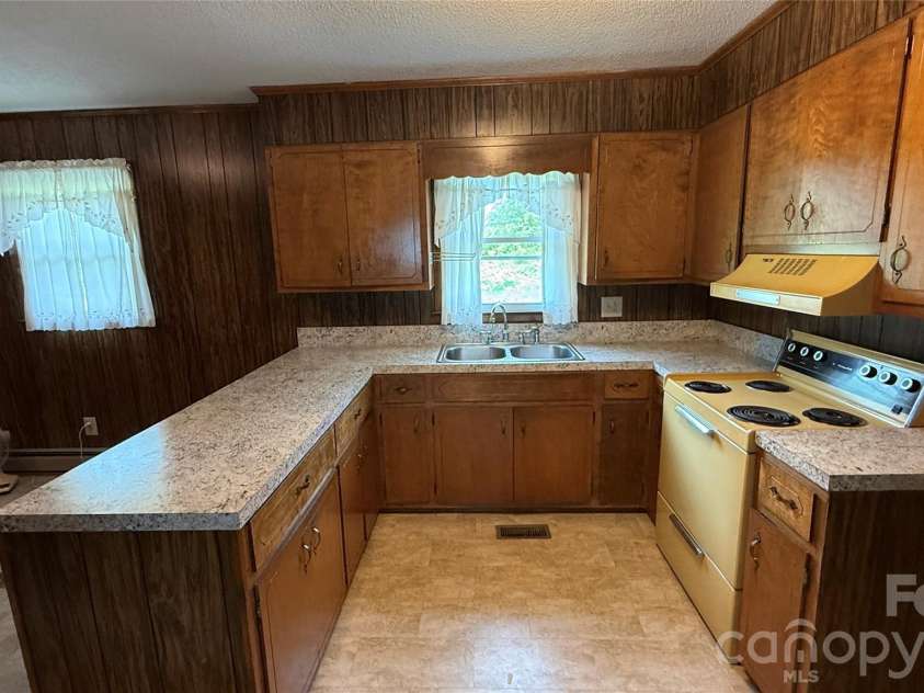4072 Beach Road, Hudson, NC 28638.  MLS# CAR4400241, YatesRealty ID 38878. 