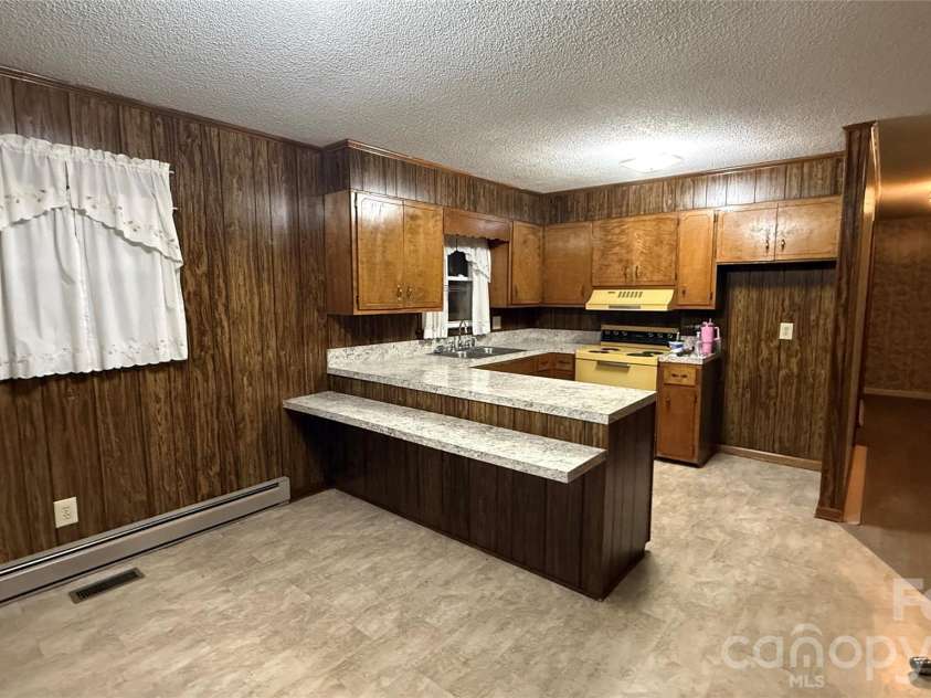 4072 Beach Road, Hudson, NC 28638.  MLS# CAR4400241, YatesRealty ID 38878. 